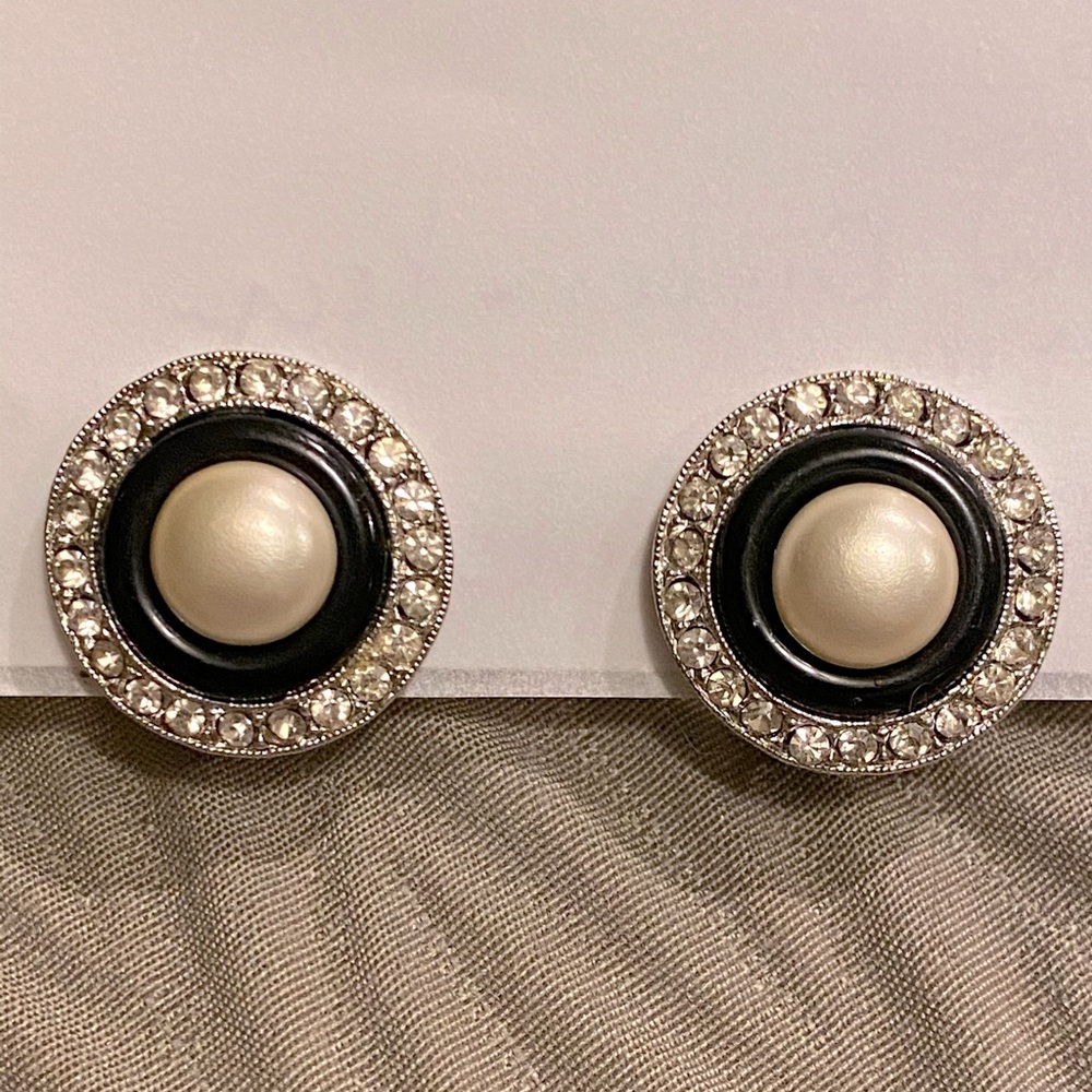 ♻️✅Vintage Pearl Kenneth Lane earring♻️✅